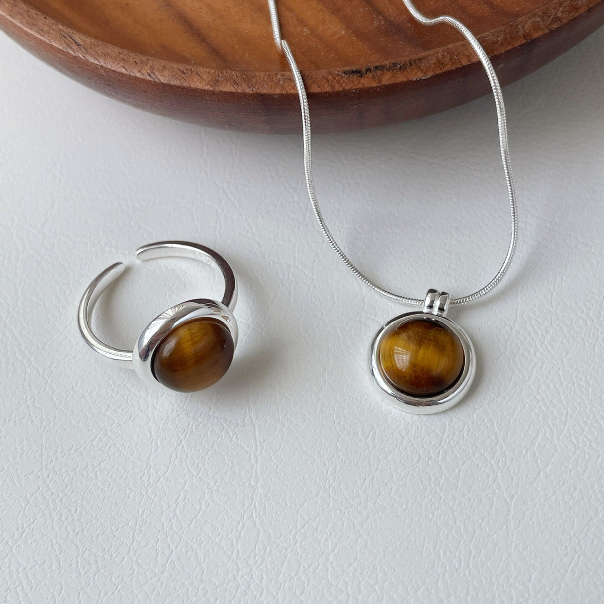 925 sterling silver tiger eye stone opening ring - silvery