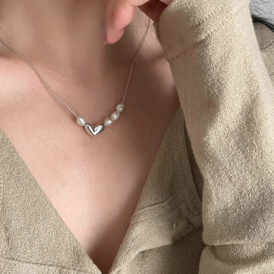 S925 Pure Silver Freshwater Pearl Love Pendant Necklace