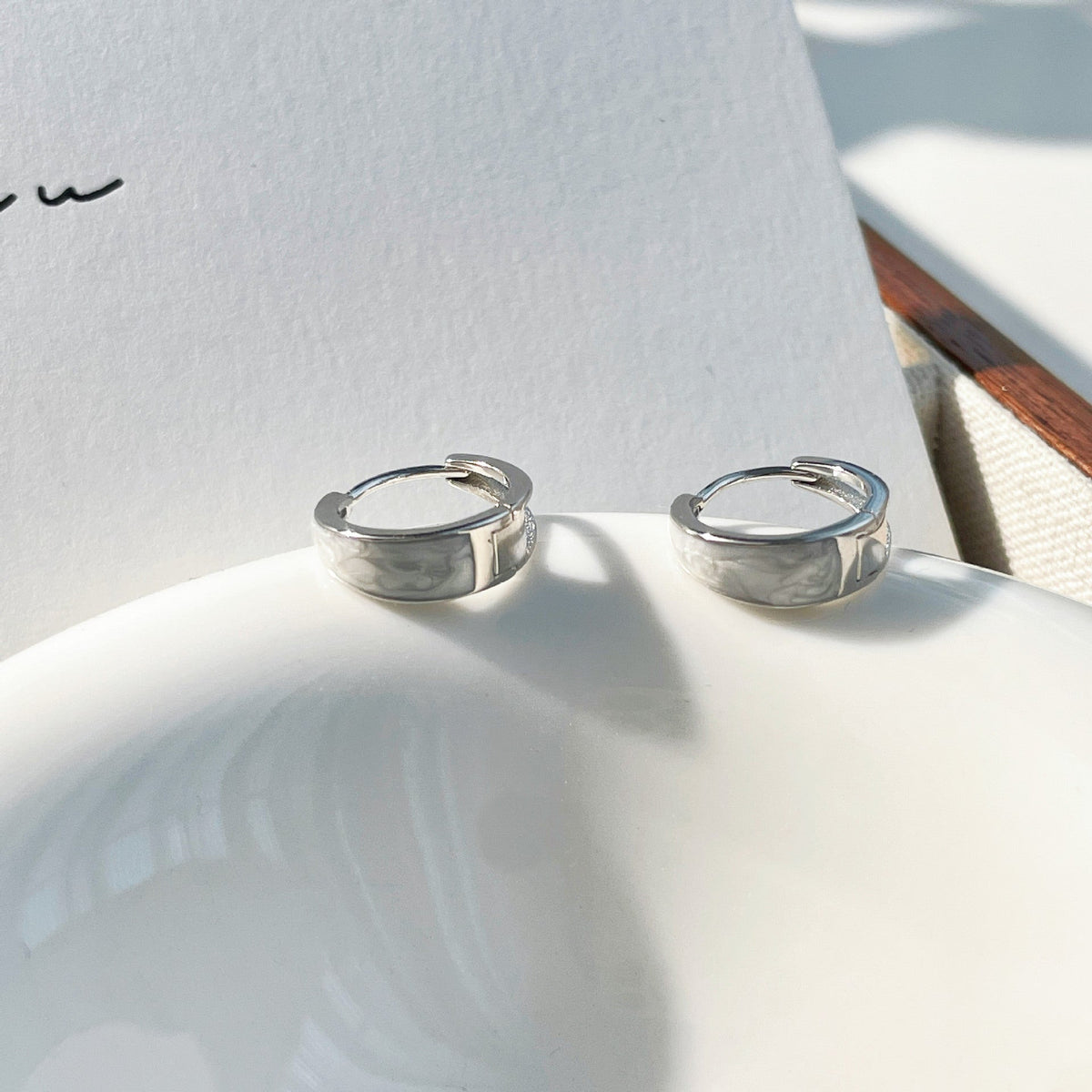 925 sterling silver ear buckle - silvery