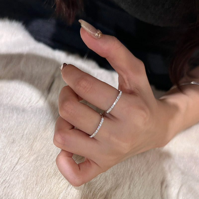 S925 silver inlaid zirconium closed ring