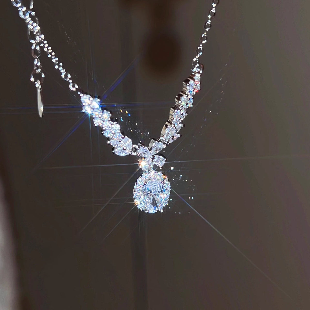 925 sterling silver sparkling zirconium pendant necklace - silvery