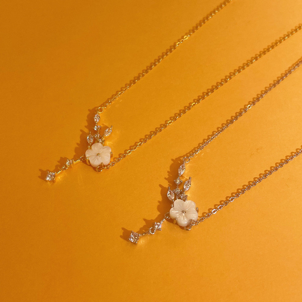925 pure silver white Fritillaria flower pendant necklace