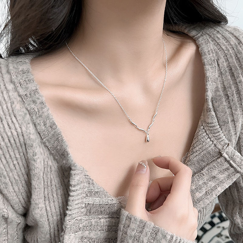 S925 sterling silver water droplet pendant necklace - silvery
