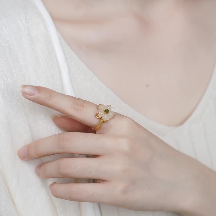 925 sterling silver flower ring - golden