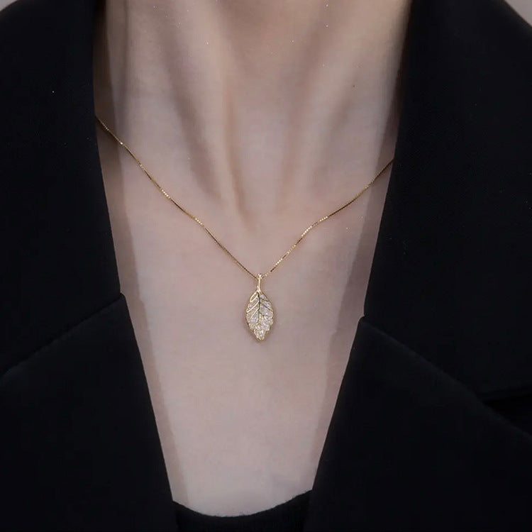 925 sterling silver leaf shaped pendant necklace - golden