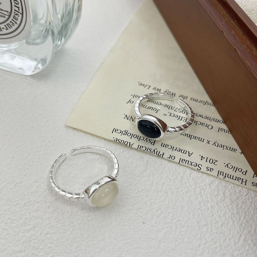 S925 pure silver oval black agate white chalcedony ring - silvery