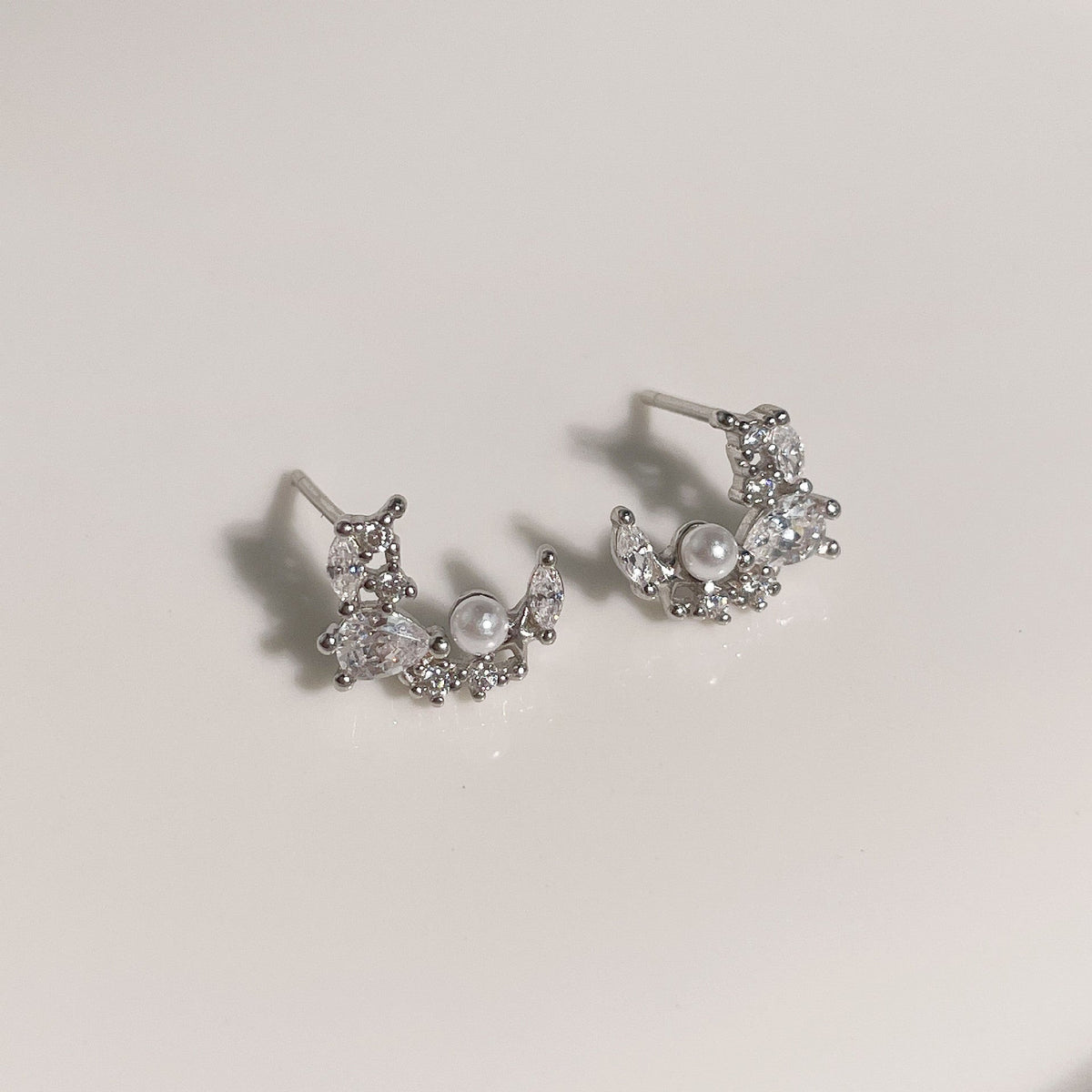 925 sterling silver inlaid sparkling zirconium earrings - silvery