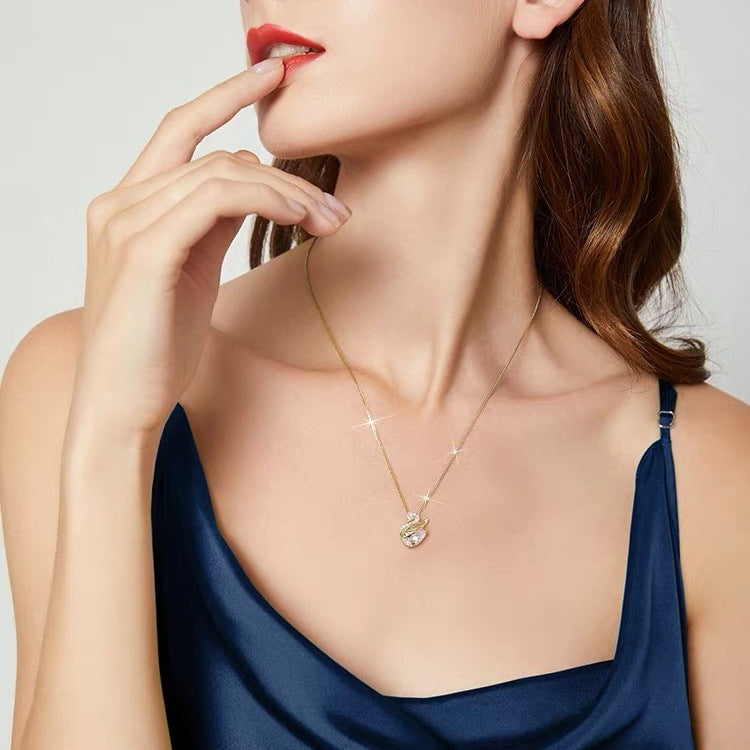 925 sterling silver swan necklace