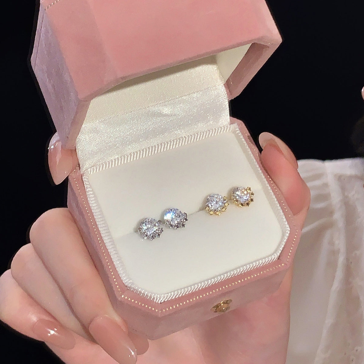 S925 sterling silver shiny zircon earrings