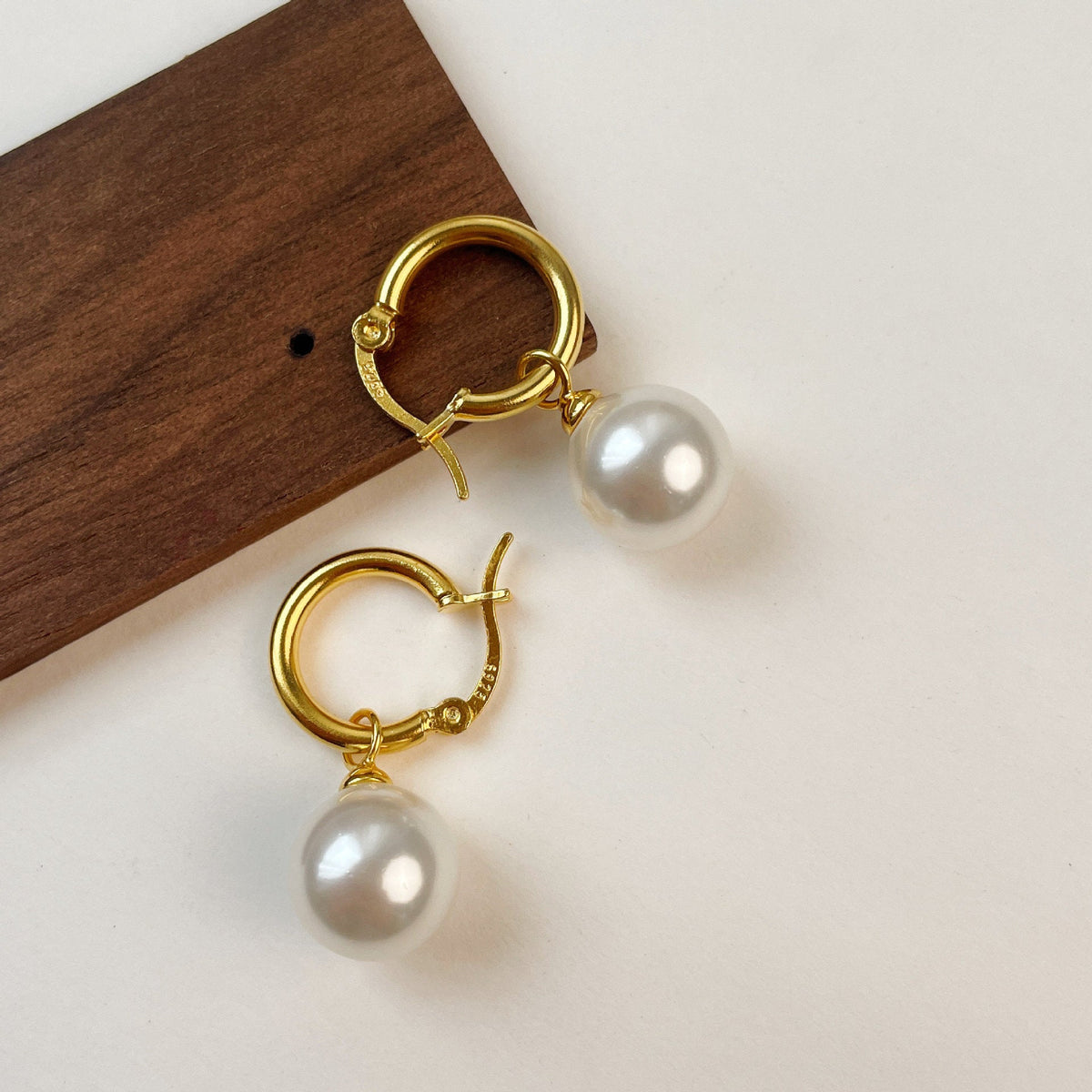 925 sterling silver pearl pendant earring - golden