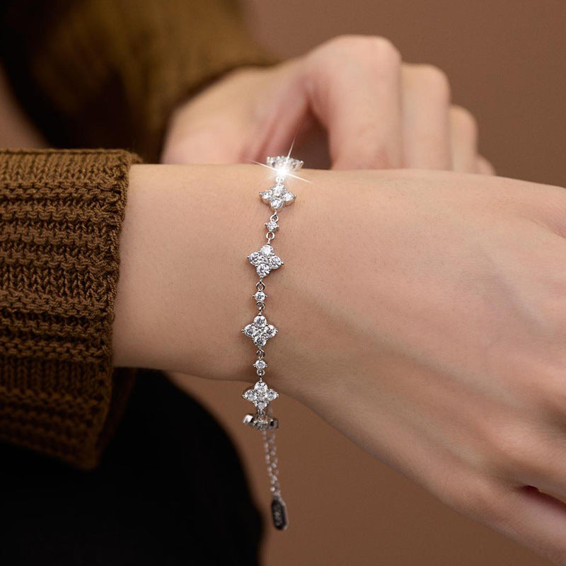 S925 Sterling Silver Moissanite Four-Leaf Clover Bracelet