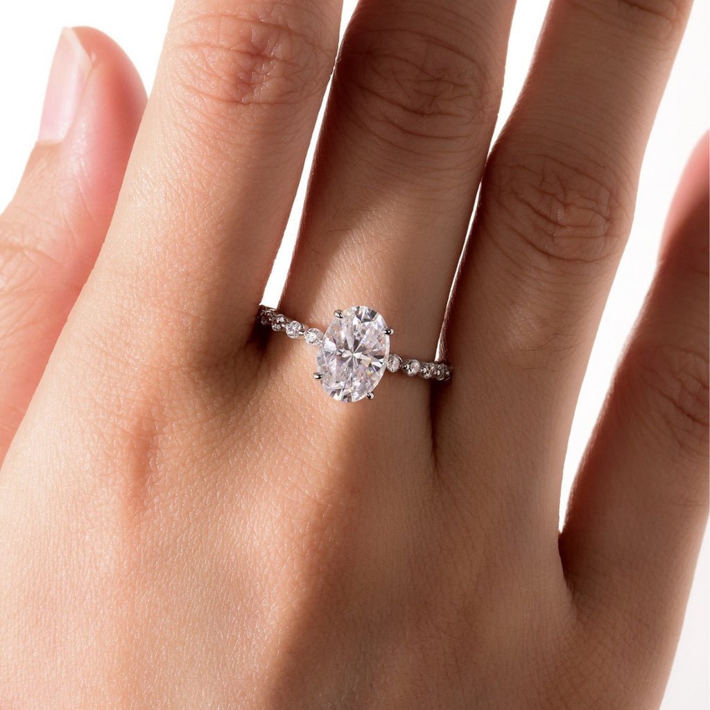 S925 Sterling Silver Oval Moissanite Engagement Ring