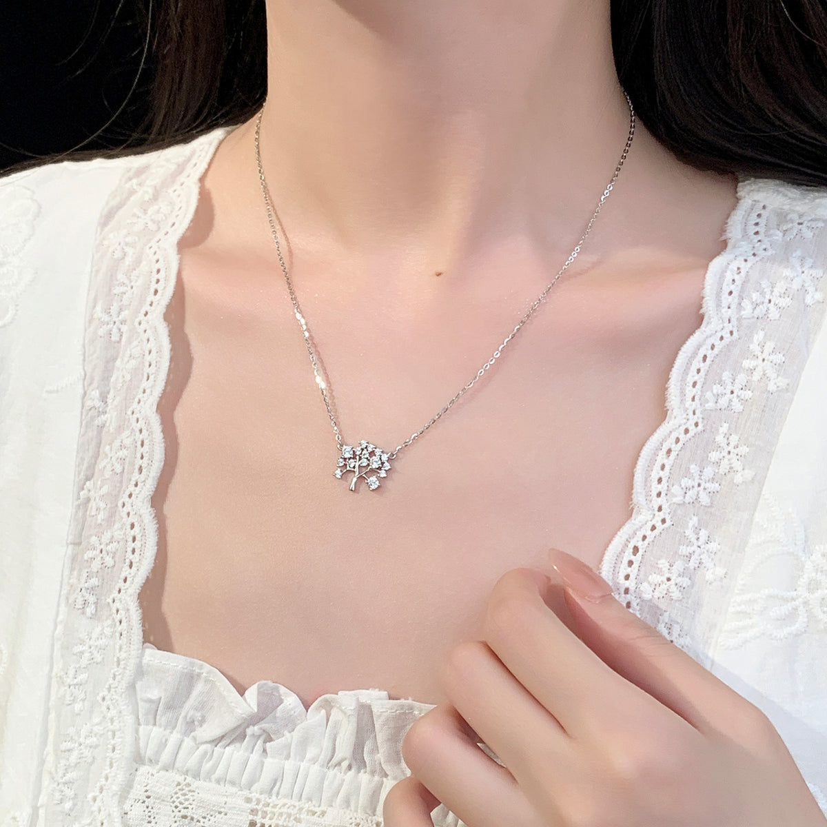 925 sterling silver tree shaped pendant necklace