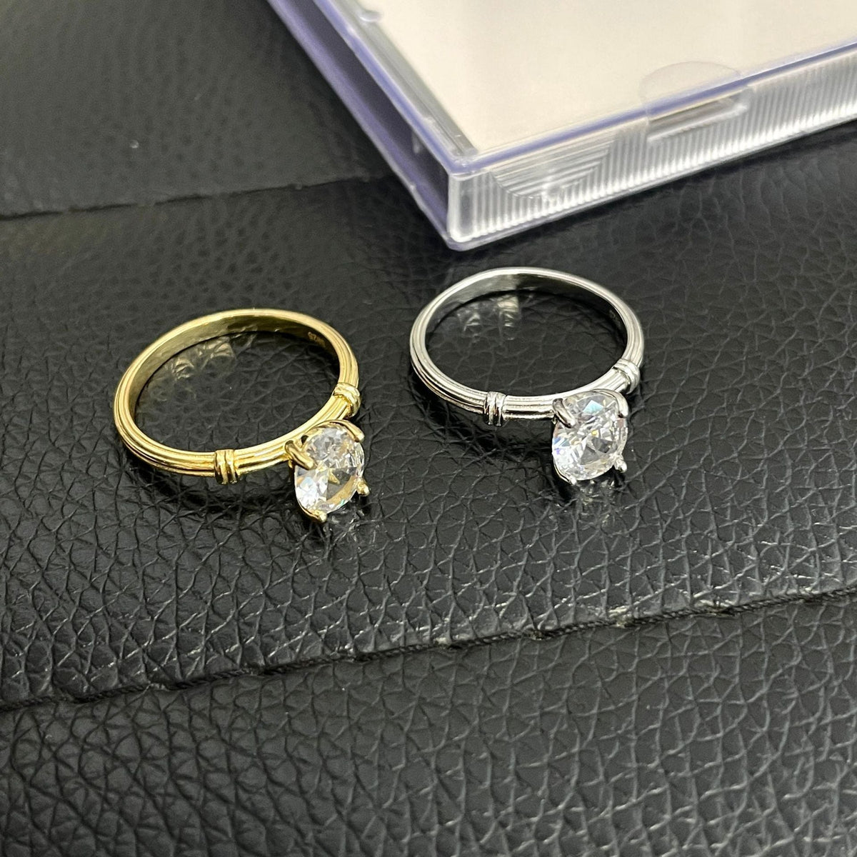 925 sterling silver sparkling zirconium engagement ring