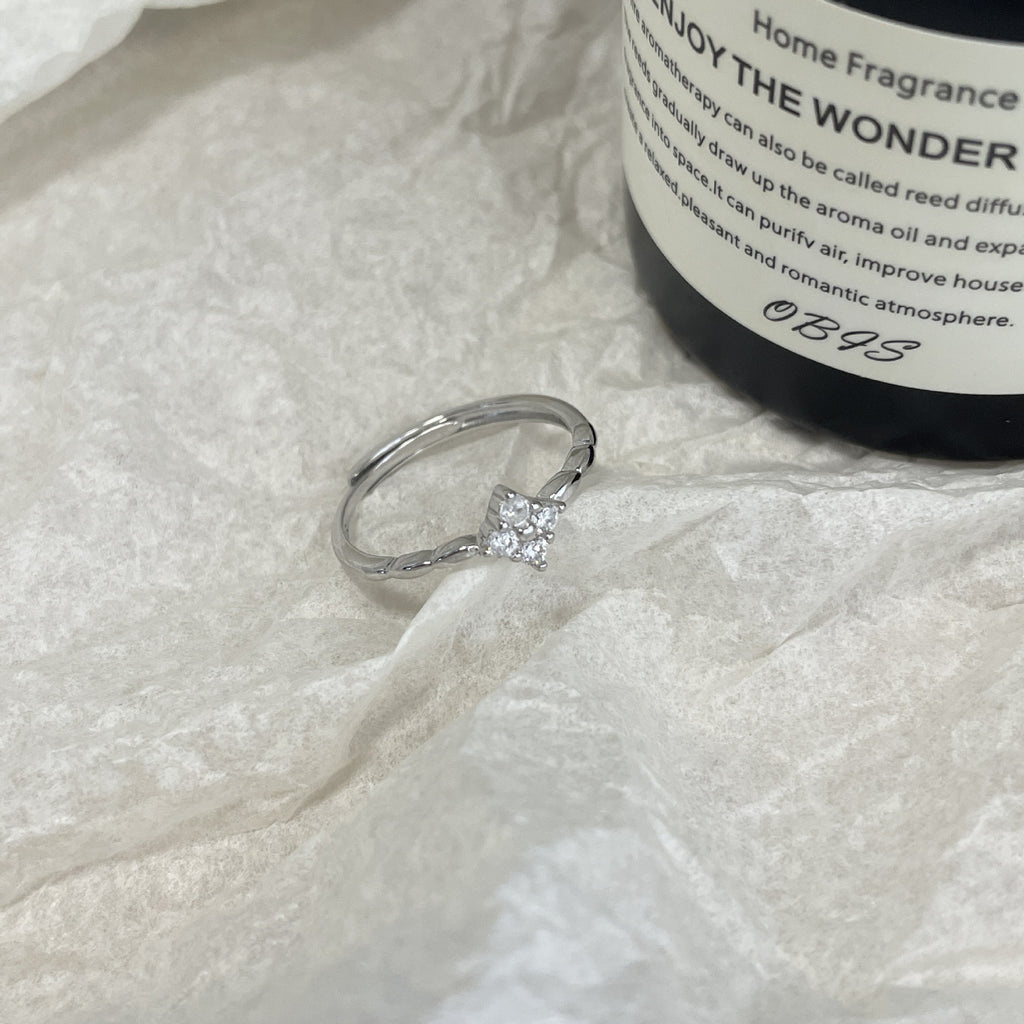 925 sterling silver sparkling zirconium ring - silvery