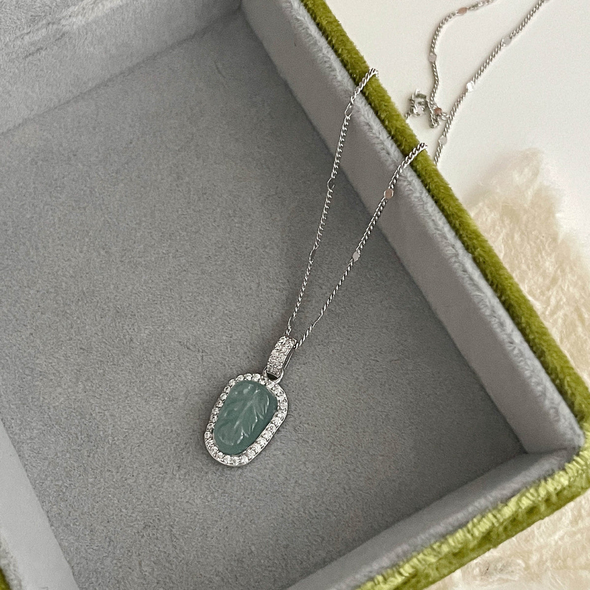 S925 Pure Silver Jade Pendant Necklace - Silvery