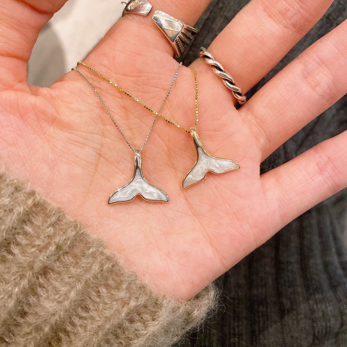 S925 sterling silver fish tail pendant necklace