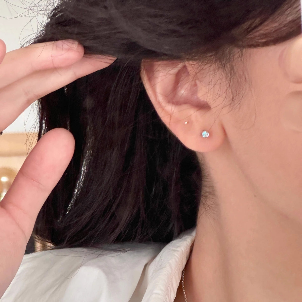 S925 silver small and exquisite imitation moonstone earring
