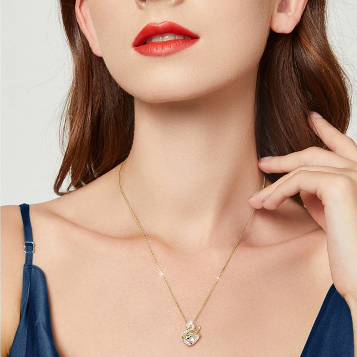 925 sterling silver swan necklace