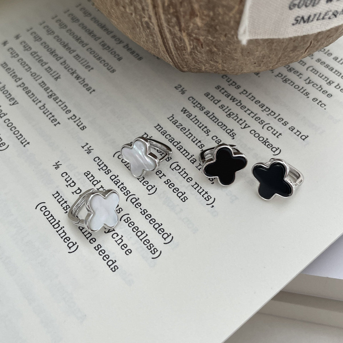 S925 sterling silver four-leaf clover earrings