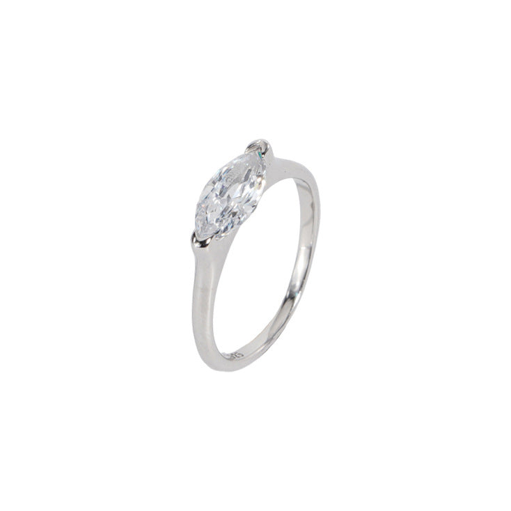 925 sterling silver sparkling zirconium ring
