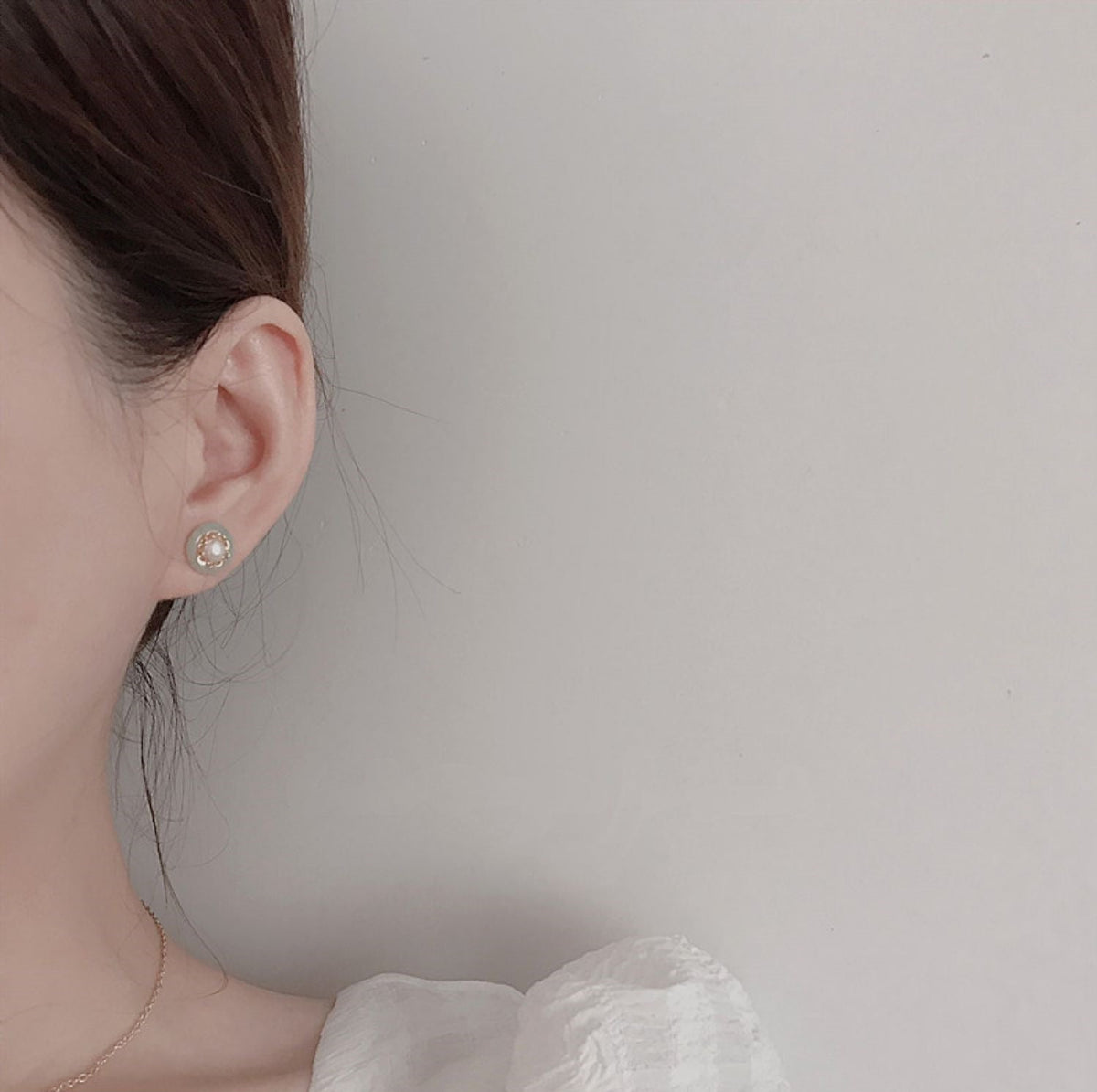 S925 sterling silver jadeite pearl earrings - golden