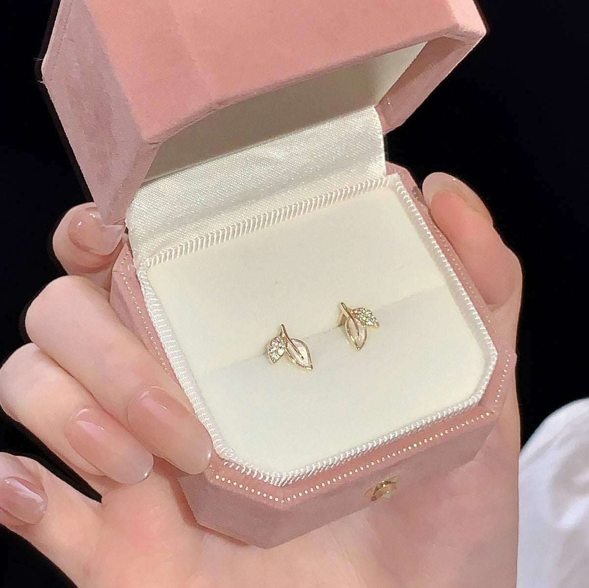 925 sterling silver leaf shaped earrings