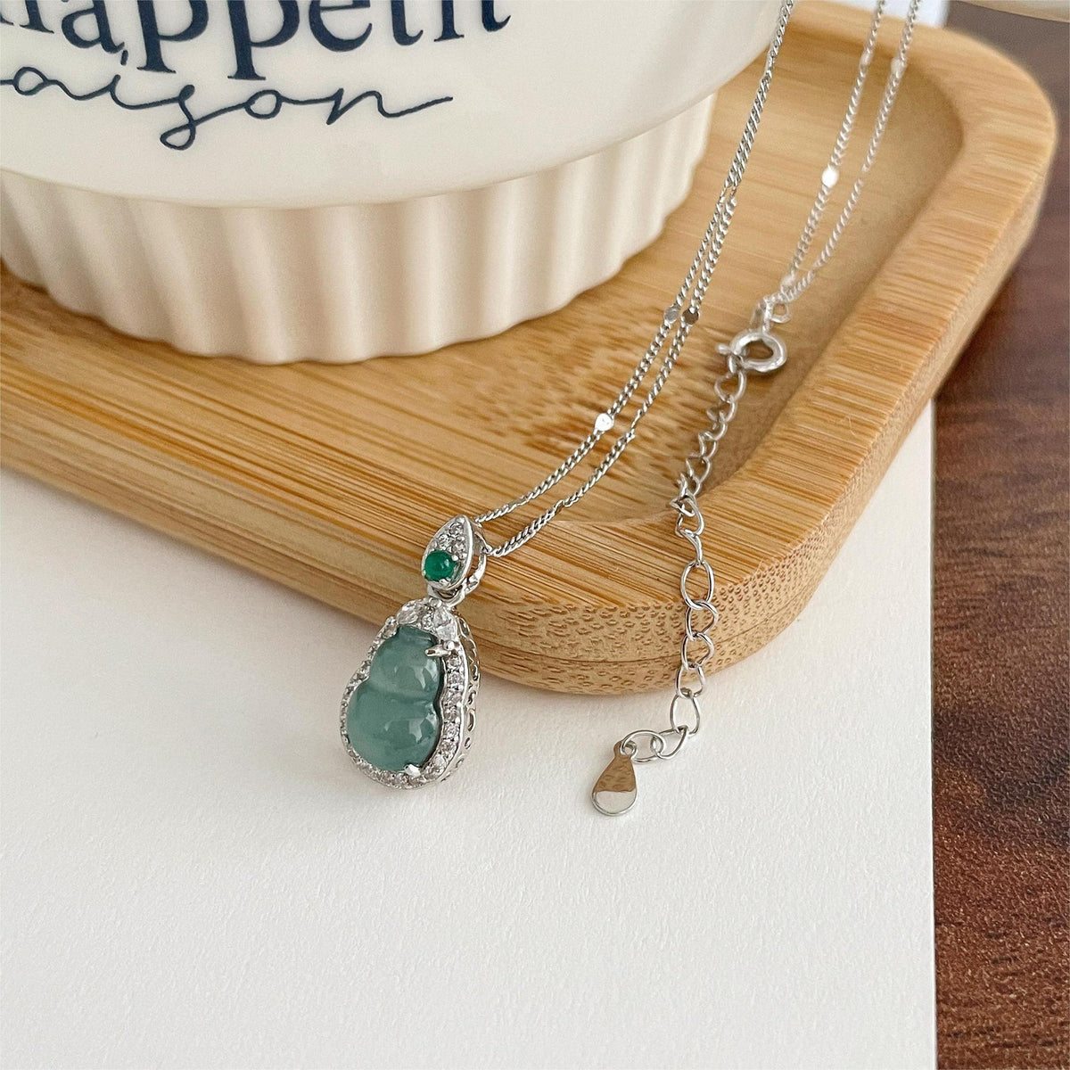 925 sterling silver jade gourd pendant necklace - silvery
