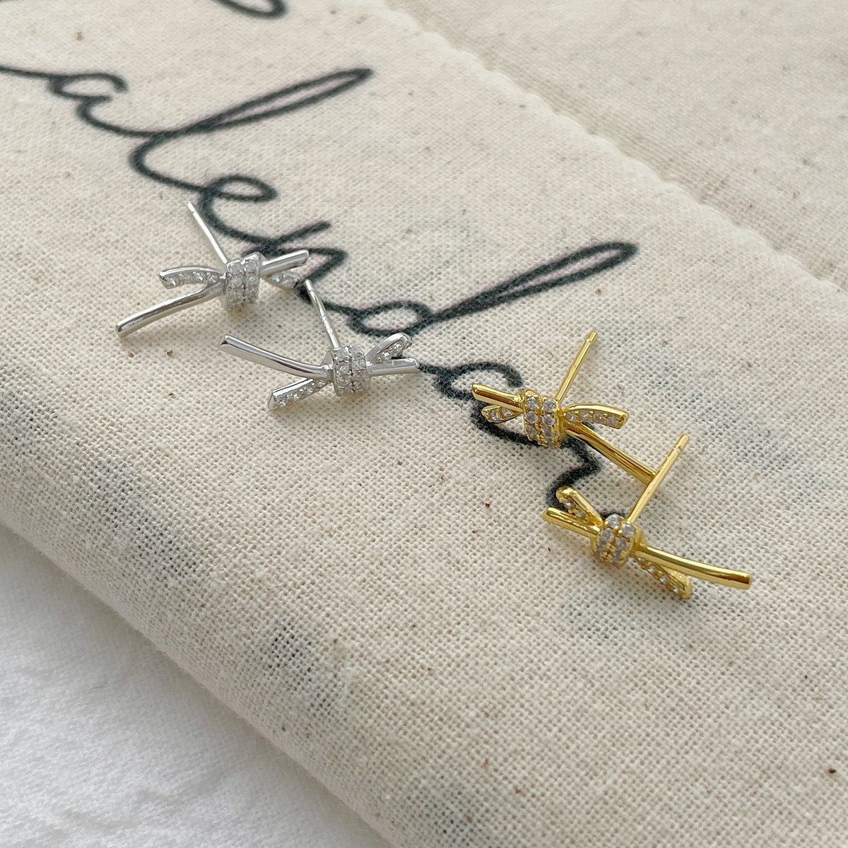 925 sterling silver knot shaped earrings