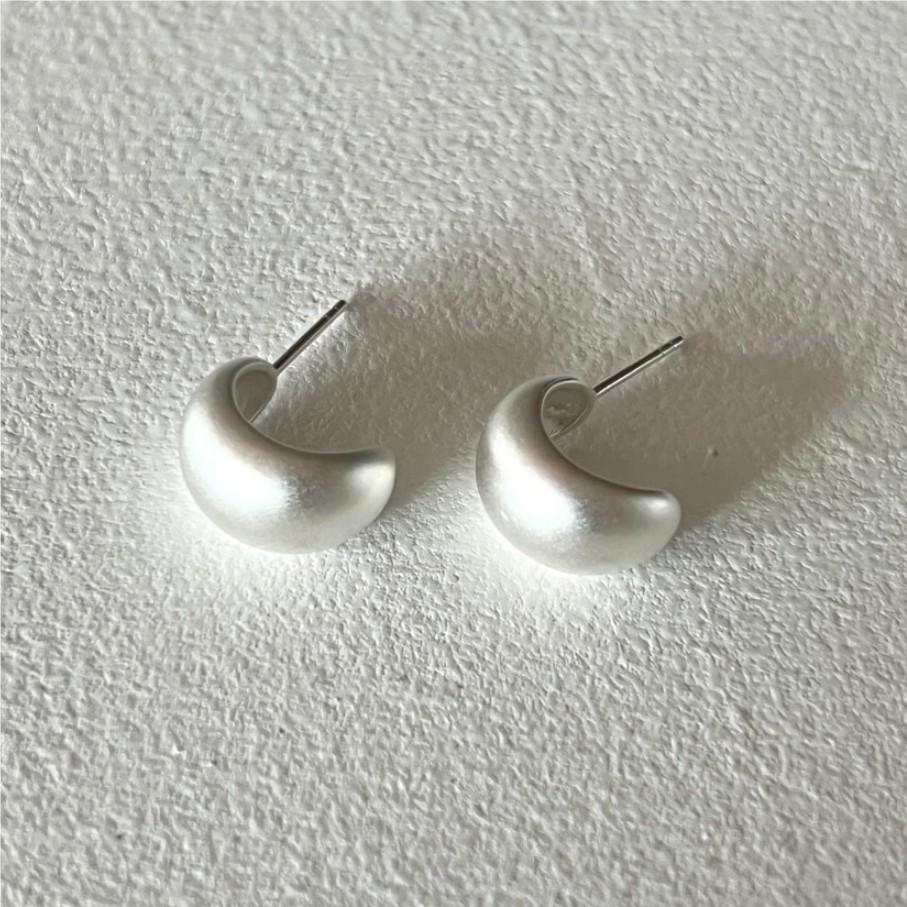 925 sterling silver U-shaped frosted matte earrings