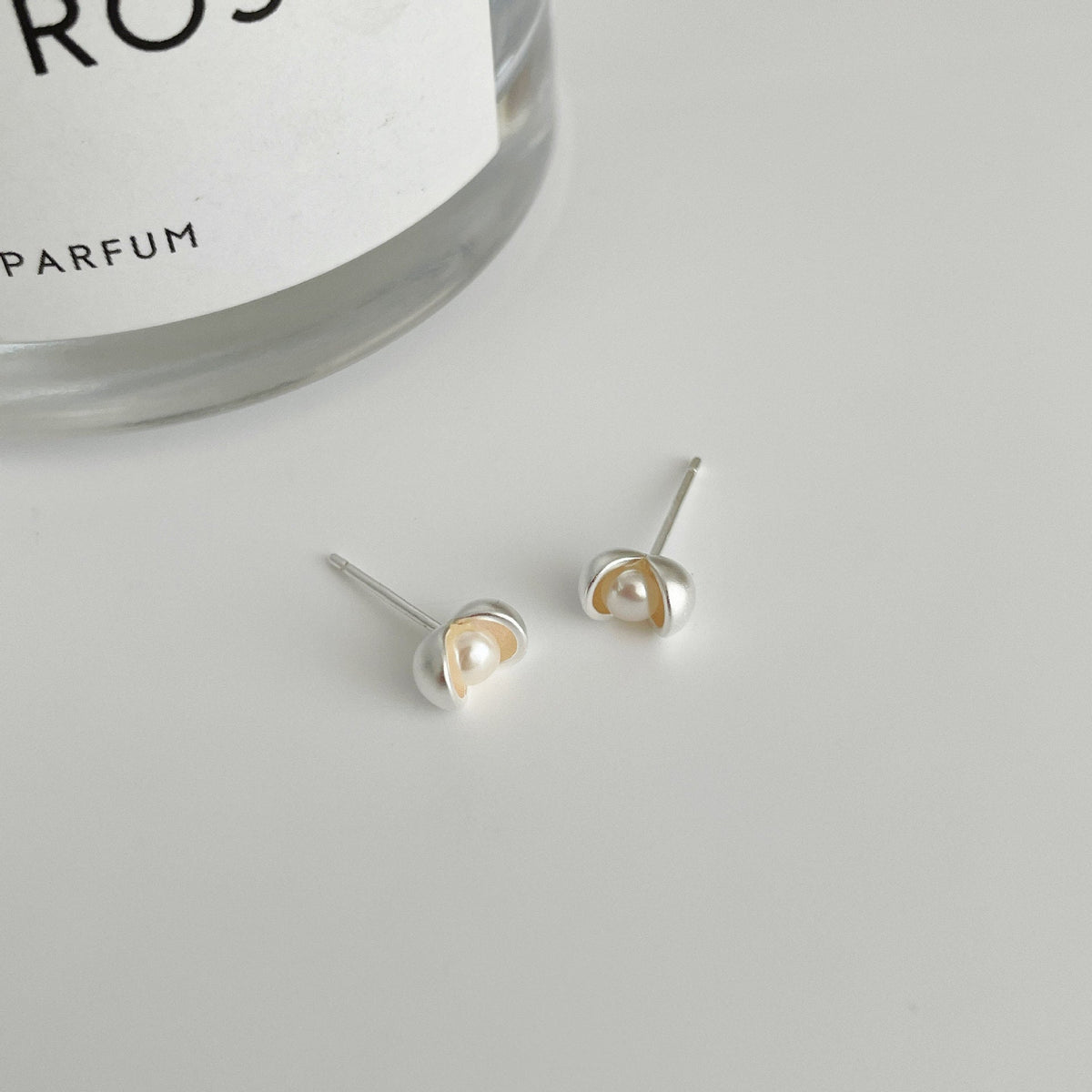 S925 pure silver freshwater pearl earrings