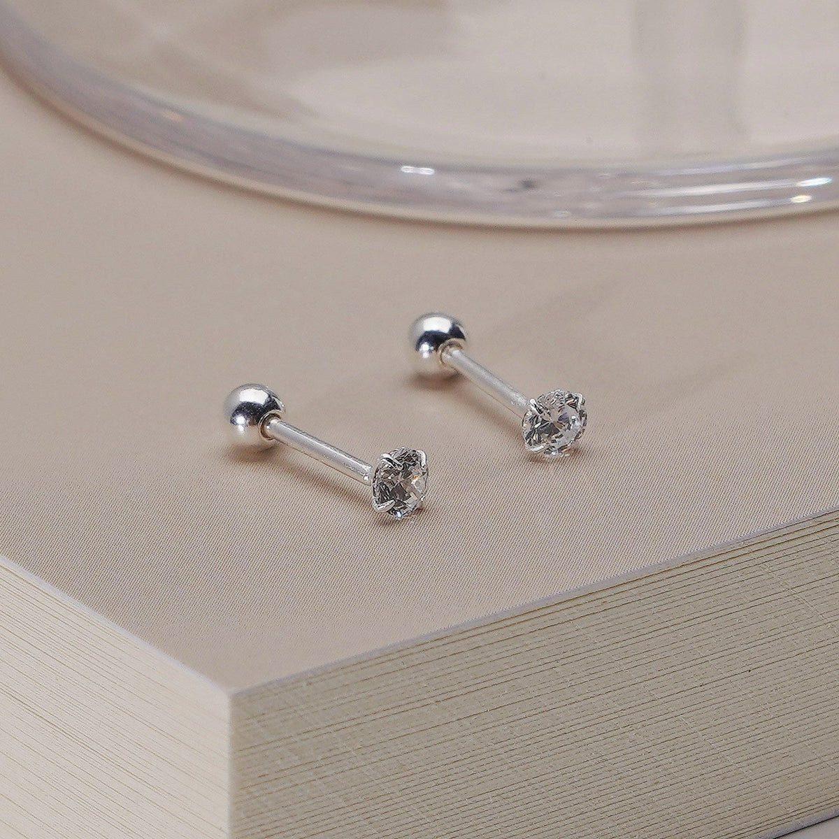 S925 sterling silver round sparkling zirconium earrings