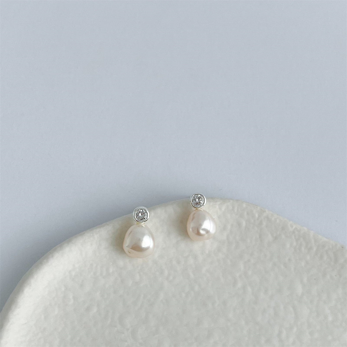 925 sterling silver natural pearl earrings