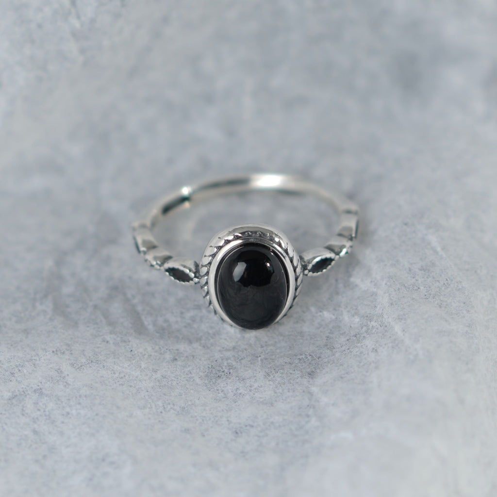 S925 sterling silver oval black agate ring-silvery