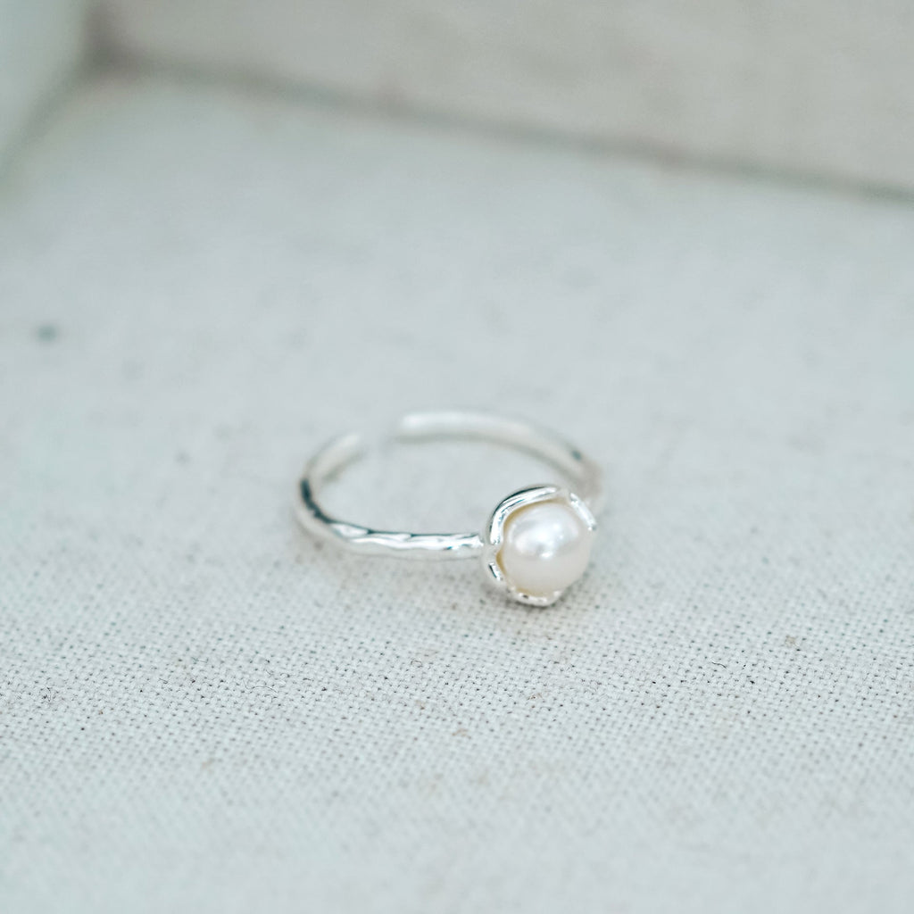 S925 Pure Silver Freshwater Pearl Ring - Silvery