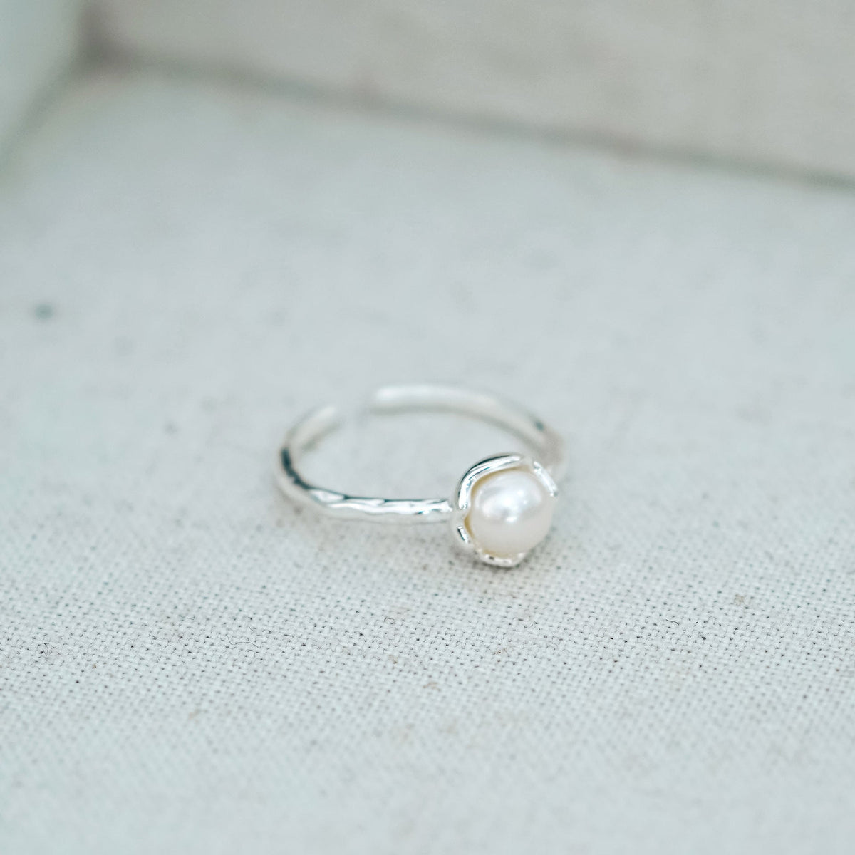 S925 Pure Silver Freshwater Pearl Ring - Silvery