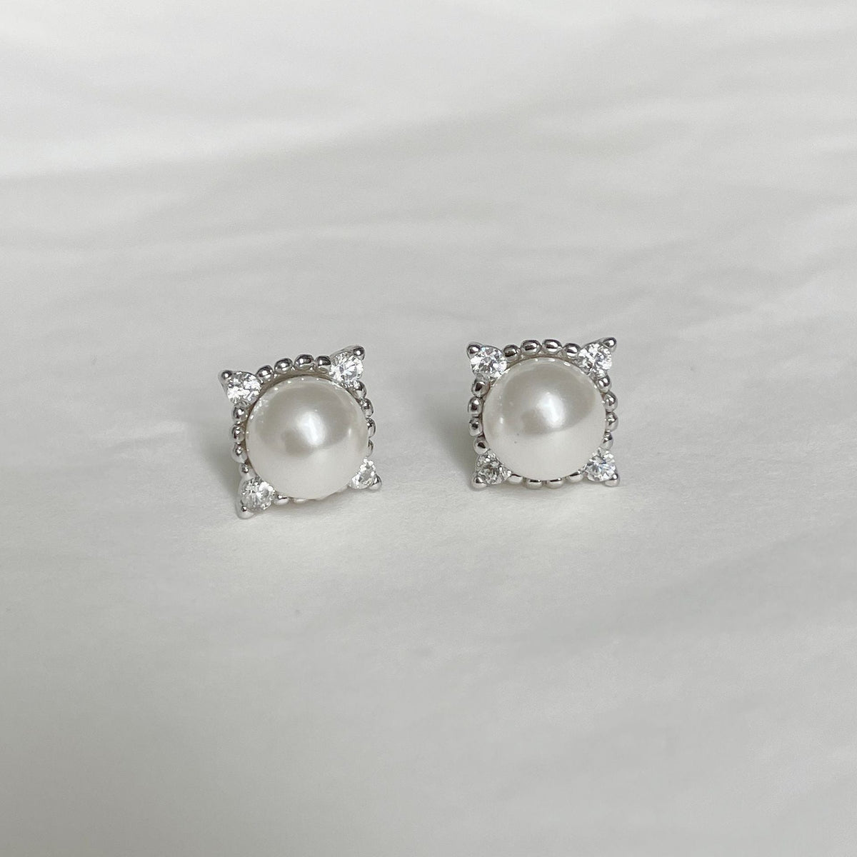 925 sterling silver imitation pearl earrings