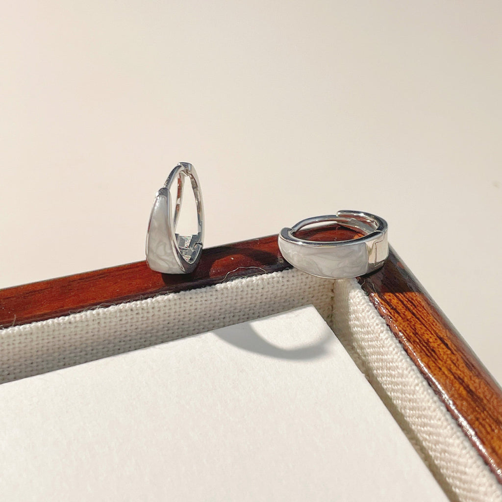 925 sterling silver ear buckle - silvery