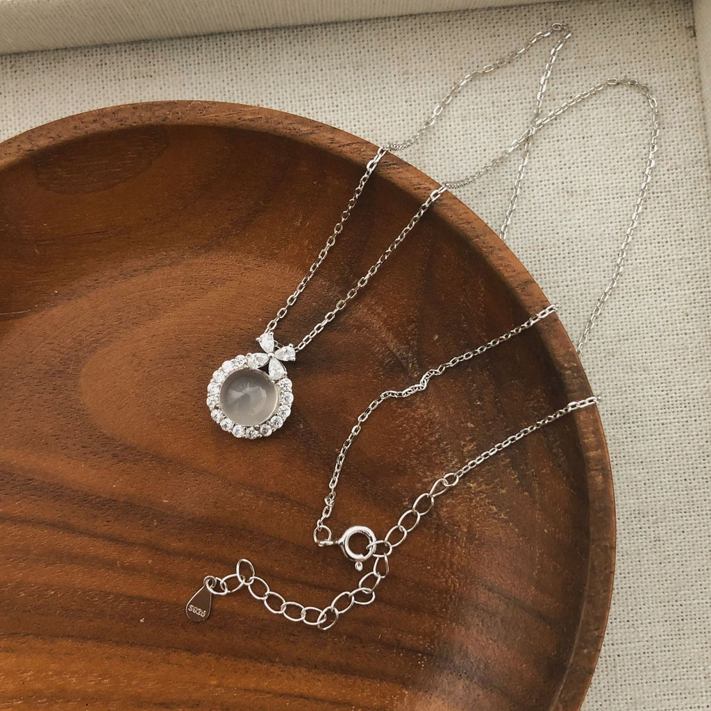 S925 Pure Silver White Jade Marrow Sparkling Zirconia Necklace - Silvery