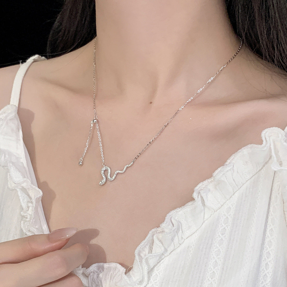 Snake pendant necklace