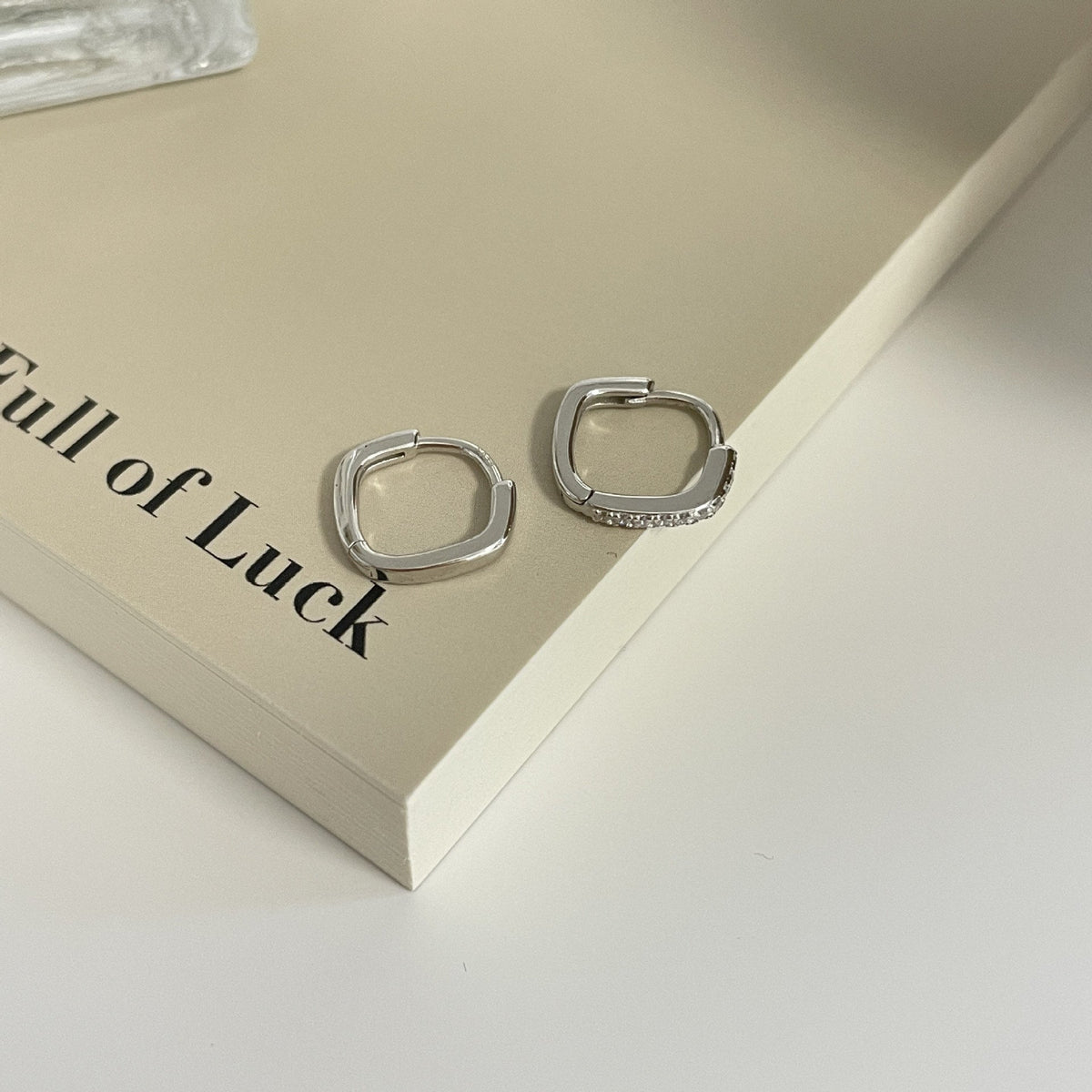 925 sterling silver square ear buckle - silvery