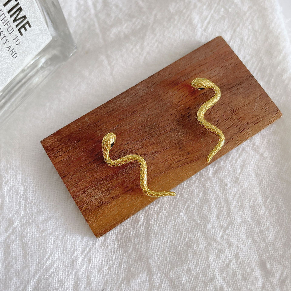 S925 sterling silver snake shaped earrings