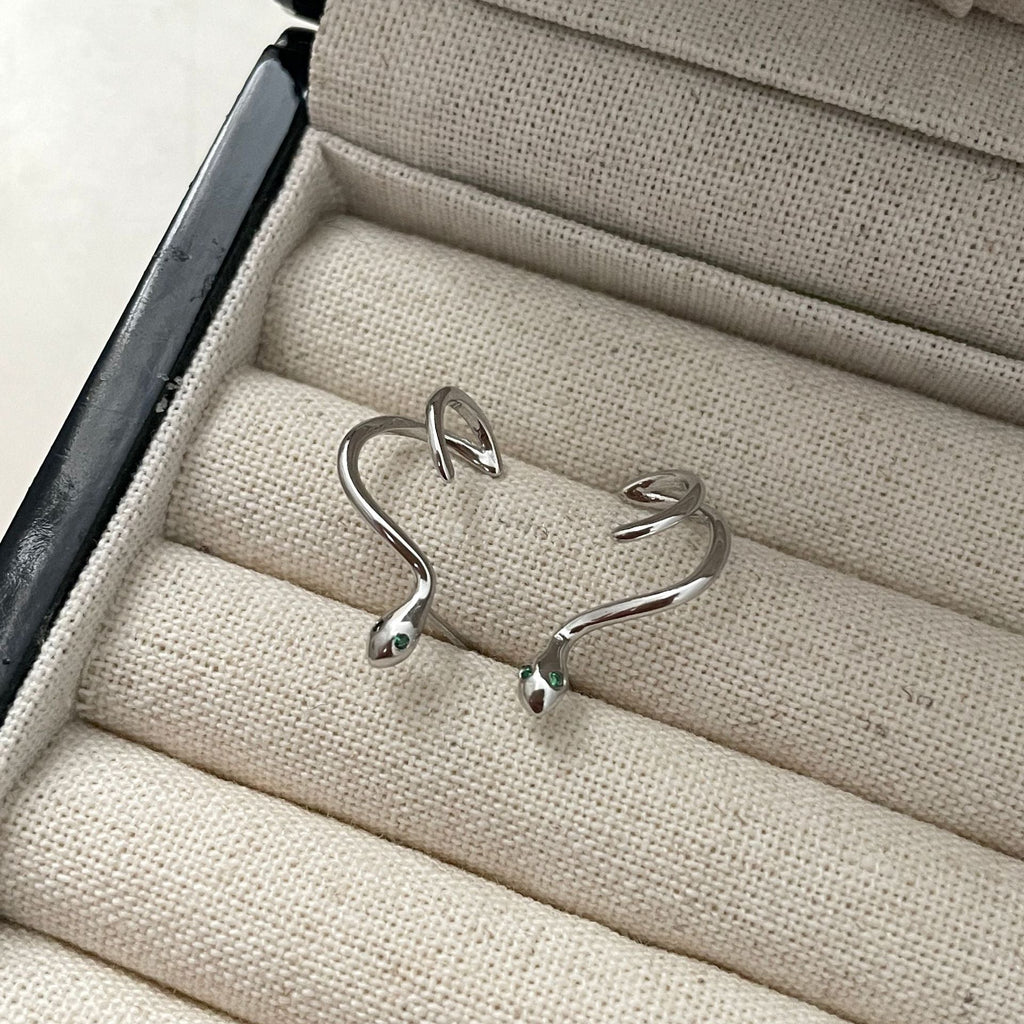 S925 sterling silver snake shaped earrings