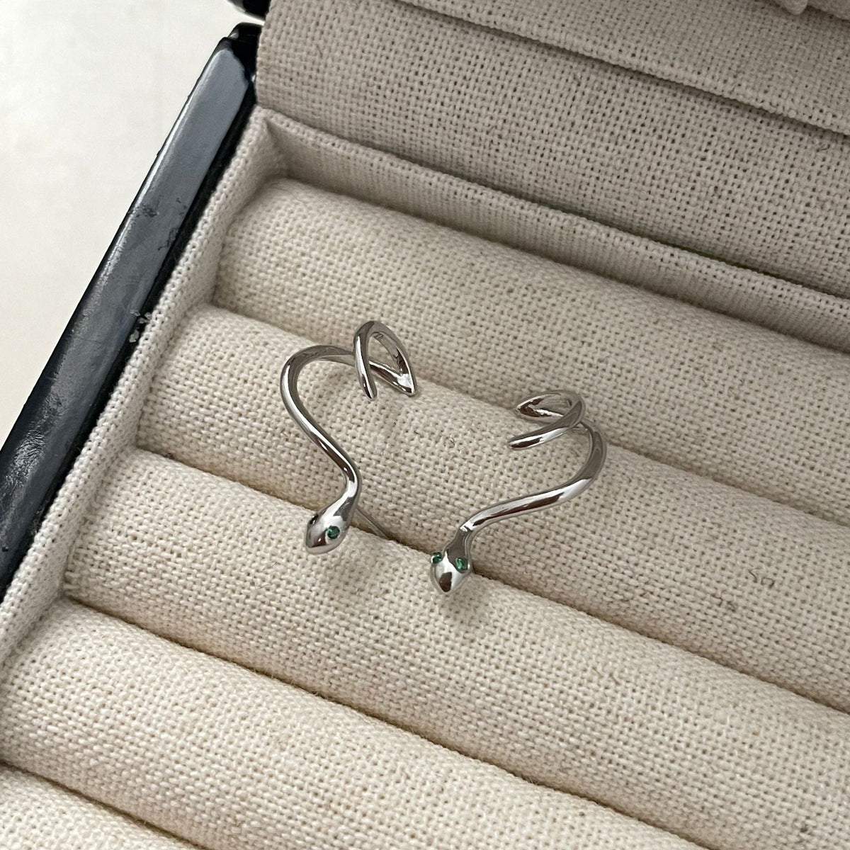 S925 sterling silver snake shaped earrings