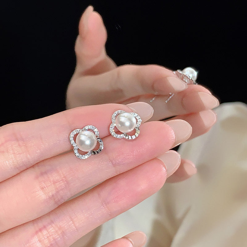 S925 pure silver clover imitation pearl earrings