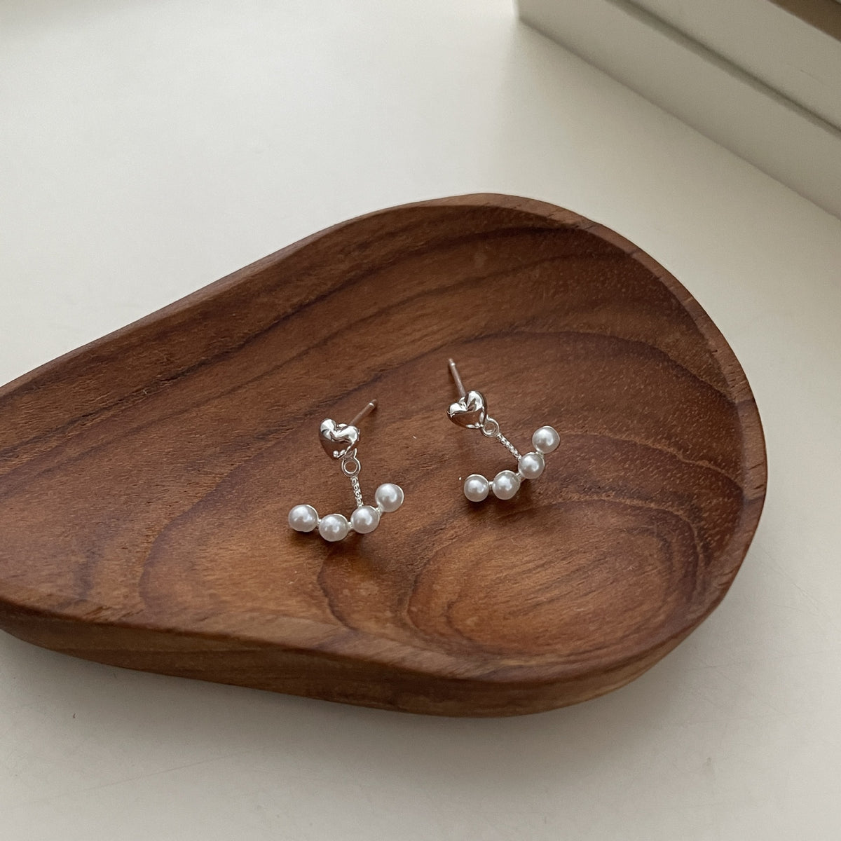  925 sterling silver pearl earrings - silvery