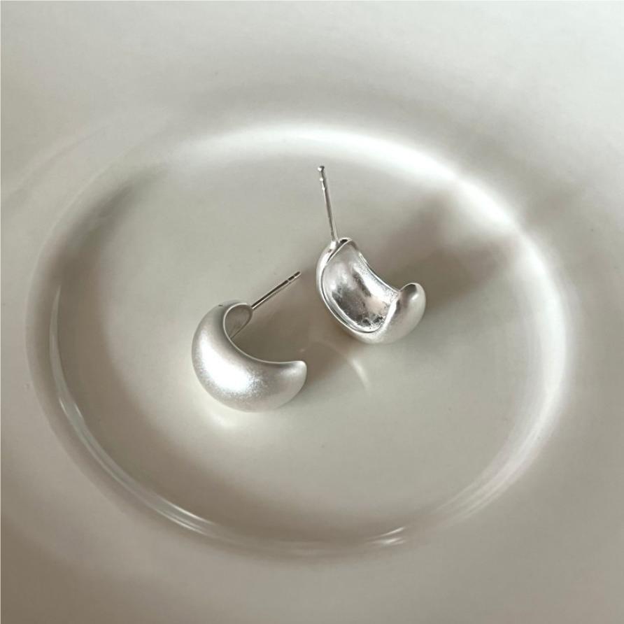 925 sterling silver U-shaped frosted matte earrings