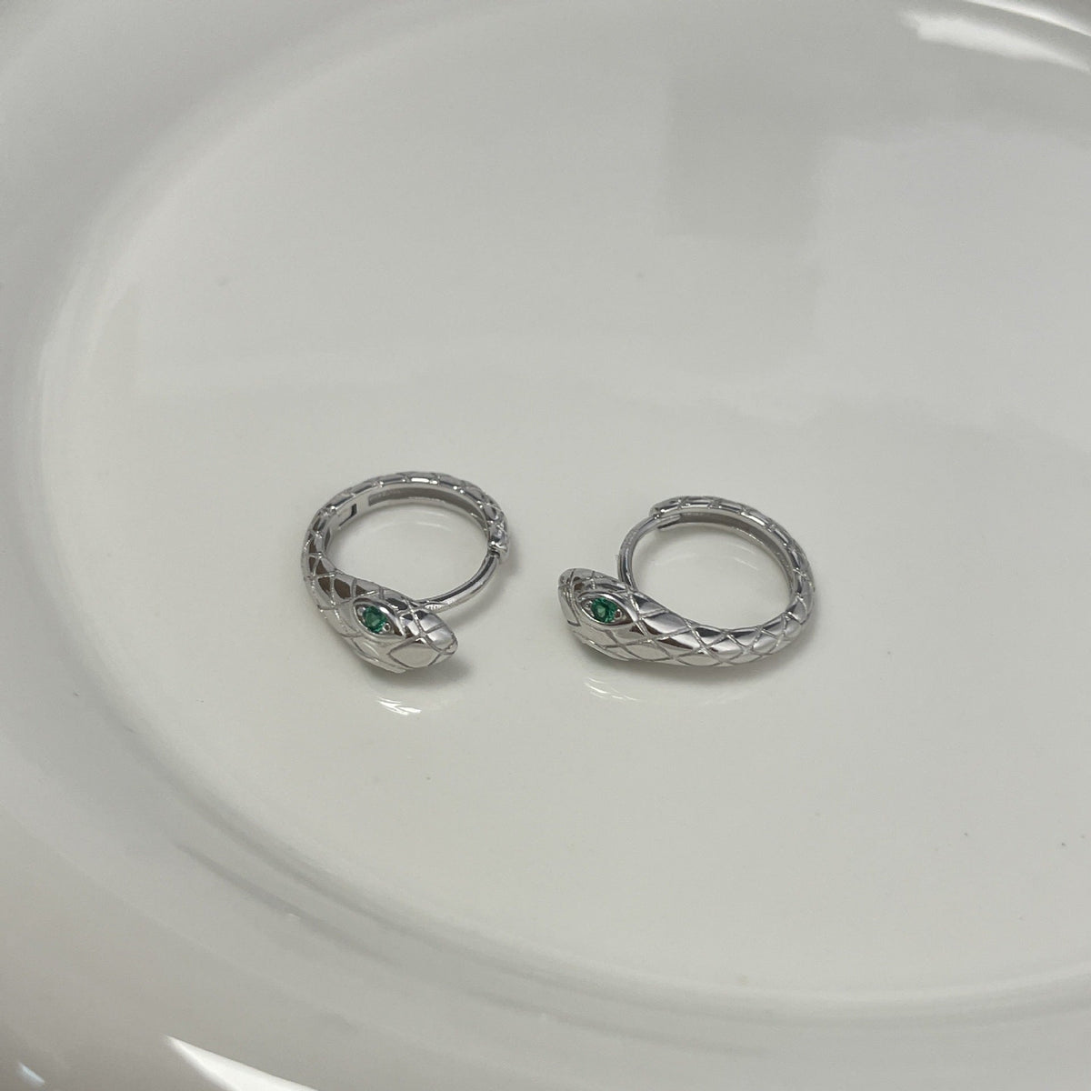 S925 sterling silver snake shaped ear buckle