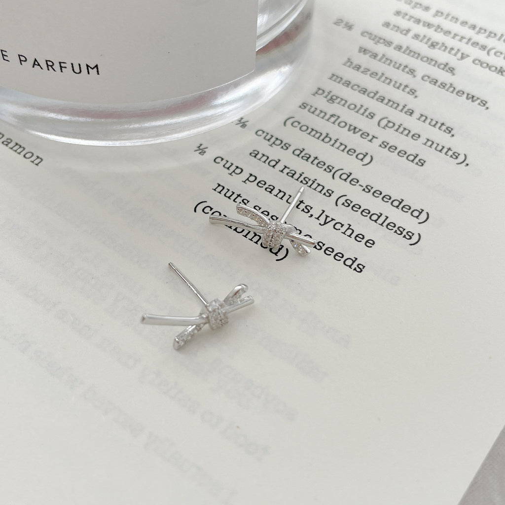 925 sterling silver knot shaped earrings