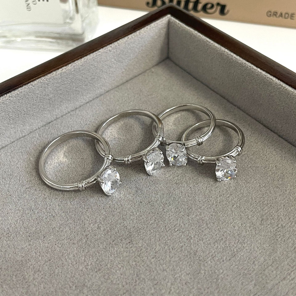 925 sterling silver sparkling zirconium engagement ring